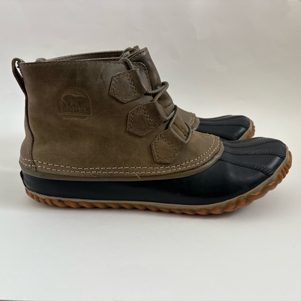 Sorel Lace Up Boots